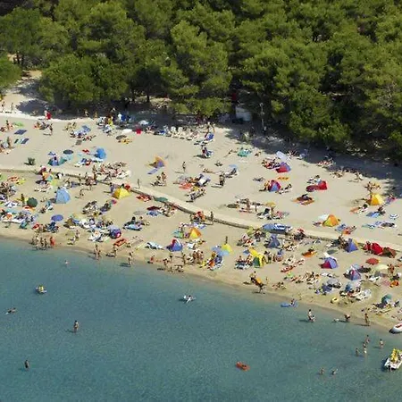 Mobile Homes In Zaton Holiday Resort, With Large Pool Area Zaton (Zadar)