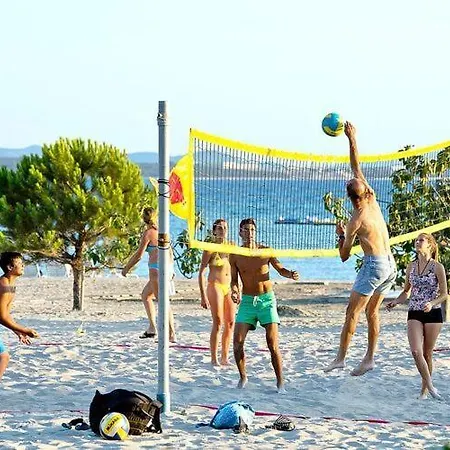 Mobile Homes In Zaton Holiday Resort, With Large Pool Area * Zaton (Zadar)