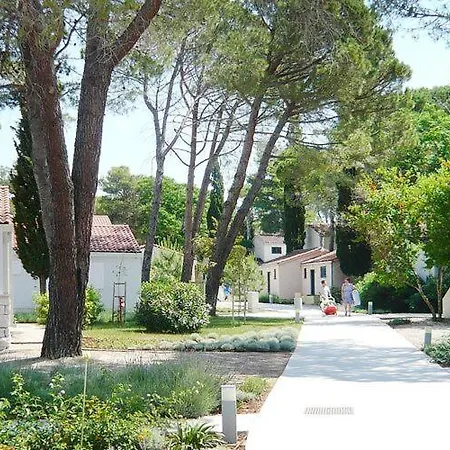 Mobile Homes In Zaton Holiday Resort, With Large Pool Area Ferienhaus Zaton (Zadar)