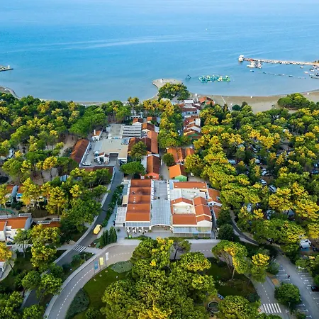 Ferienhaus Mobile Homes In Zaton Holiday Resort, With Large Pool Area *